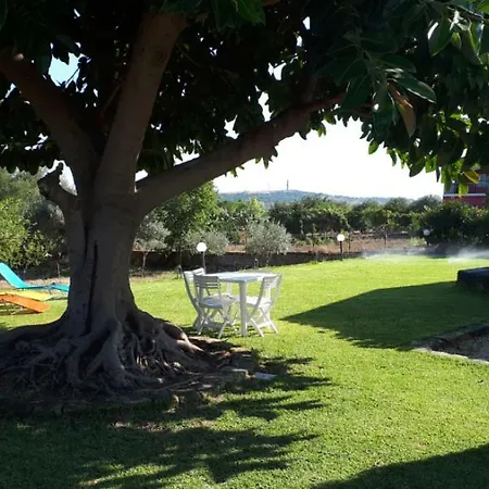 Intera Sicily Domus Tra Siracusa E Catania Сasa de vacaciones *
